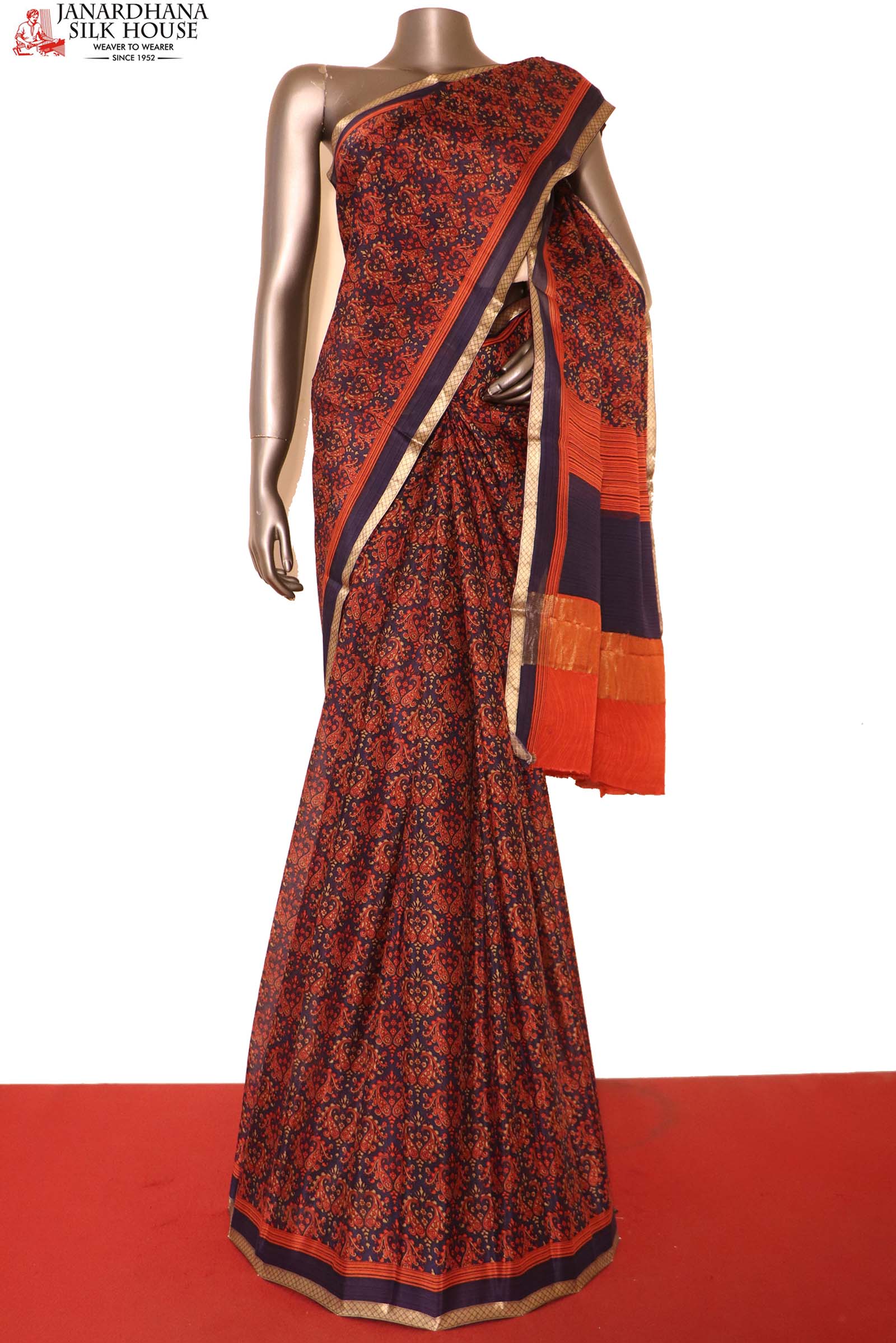 Cream crepe saree with handpainted Kalamkari cross pallu appliqué